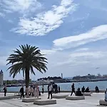Novi Demy U Centru Splita Split