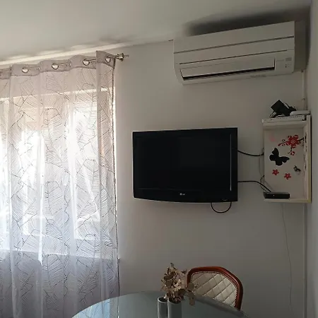 Novi Demy U Centru Splita * سبليت