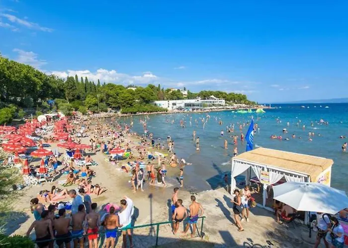 Novi Demy U Centru Splita Lägenhet